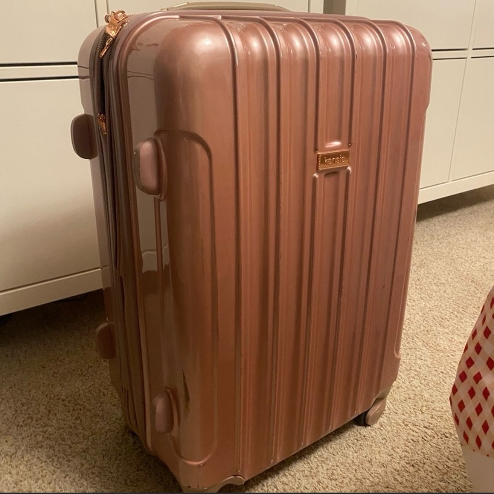 Kensie hard shell 4 wheel suitcase
